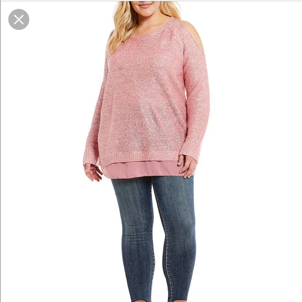 JESSICA SIMPSON LONG SLEEVE SHOULDER CUT OUT TOP, PINK‎ (NWT)